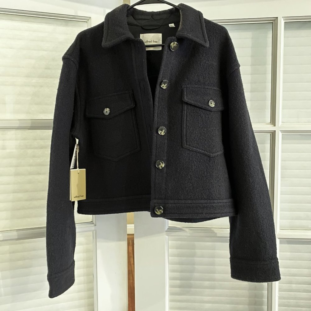 Aritzia Wilfred Free Autumn Ganna Shirt Jacket Merino wool cropped shacket